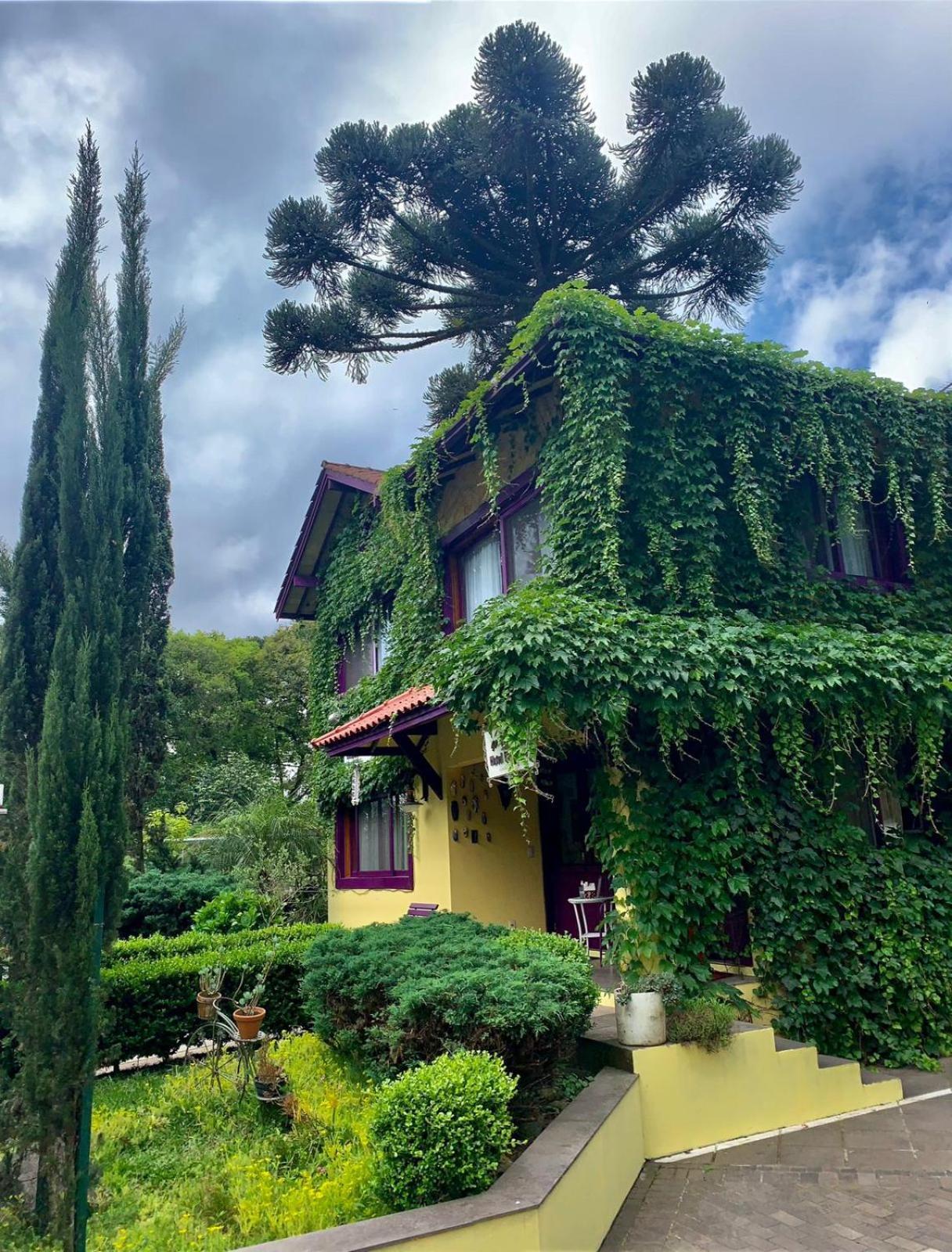 Petit Hotel Provence Gramado Eksteriør bilde